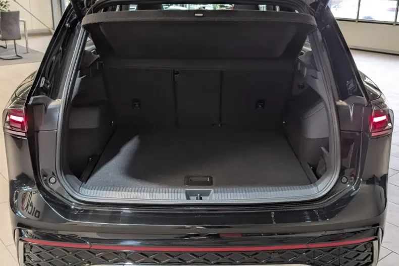 Volkswagen Tiguan din 2025 cu 23.023 km - oferta VOL219191 - foto 13