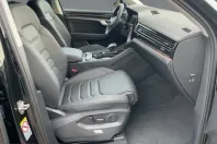 Volkswagen Touareg din 2025 cu 23.395 km - oferta VOL219192 - foto 12