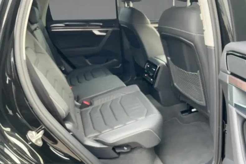 Volkswagen Touareg din 2025 cu 23.395 km - oferta VOL219192 - foto 13