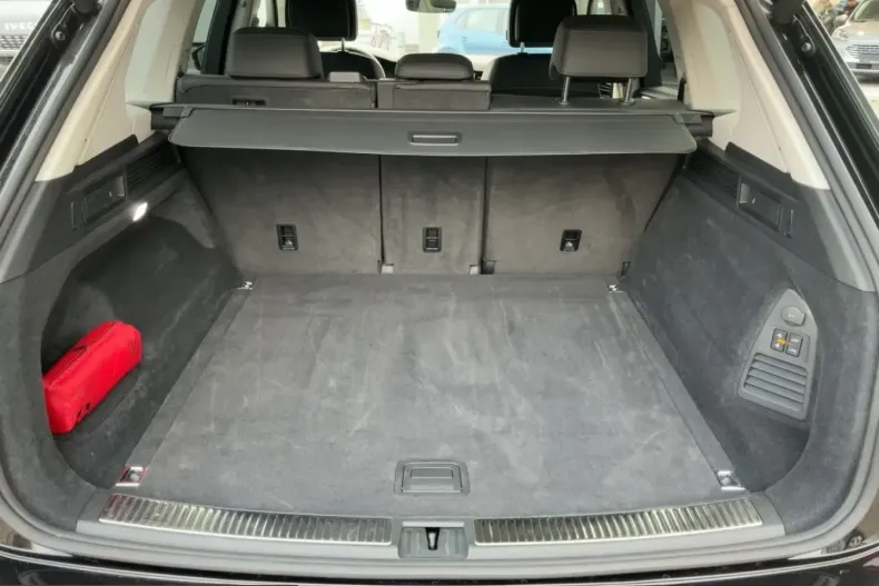 Volkswagen Touareg din 2025 cu 23.395 km - oferta VOL219192 - foto 14