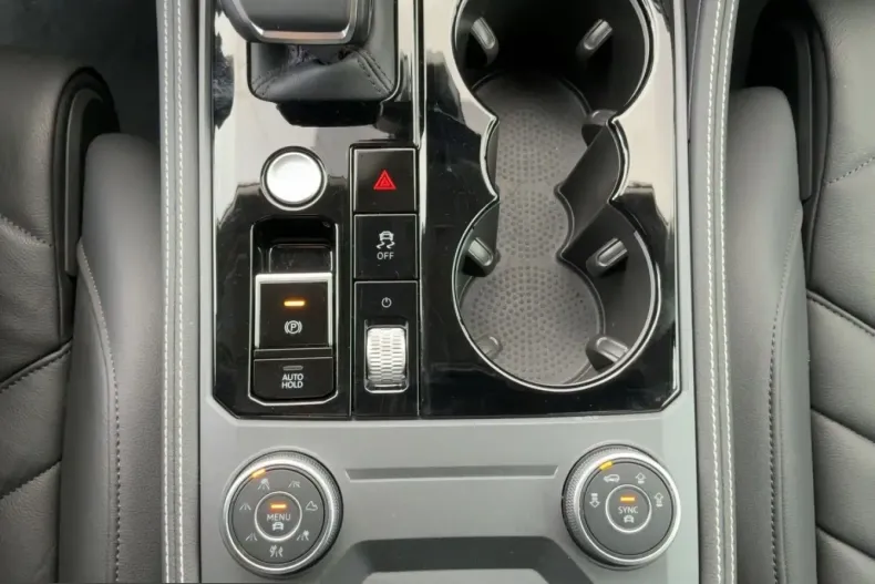 Volkswagen Touareg din 2025 cu 23.395 km - oferta VOL219192 - foto 18