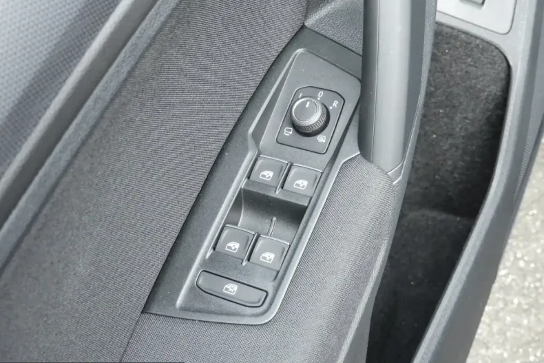 Volkswagen Tiguan din 2024 cu 31.245 km - oferta VOL219196 - foto 11