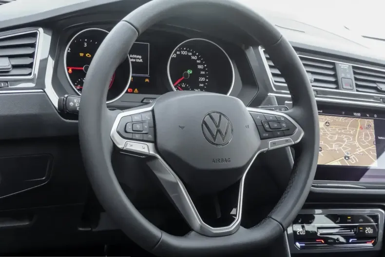 Volkswagen Tiguan din 2024 cu 31.245 km - oferta VOL219196 - foto 13