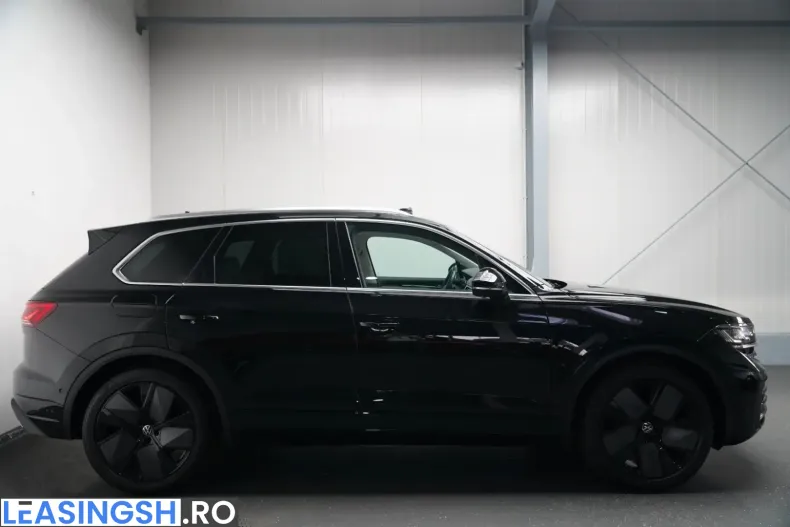 Volkswagen Touareg din 2023 cu 79.900 km - oferta VOL219197 - foto 4