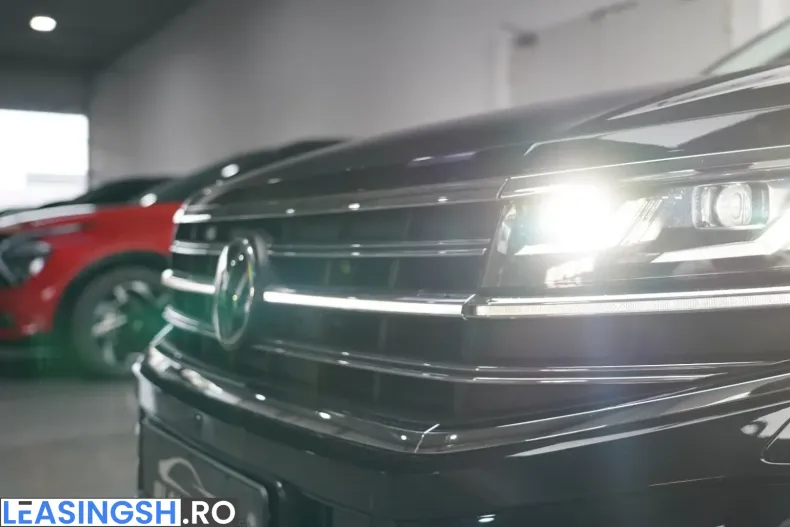 Volkswagen Touareg din 2023 cu 79.900 km - oferta VOL219197 - foto 9
