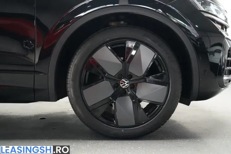 Volkswagen Touareg din 2023 cu 79.900 km - oferta VOL219197 - foto 11
