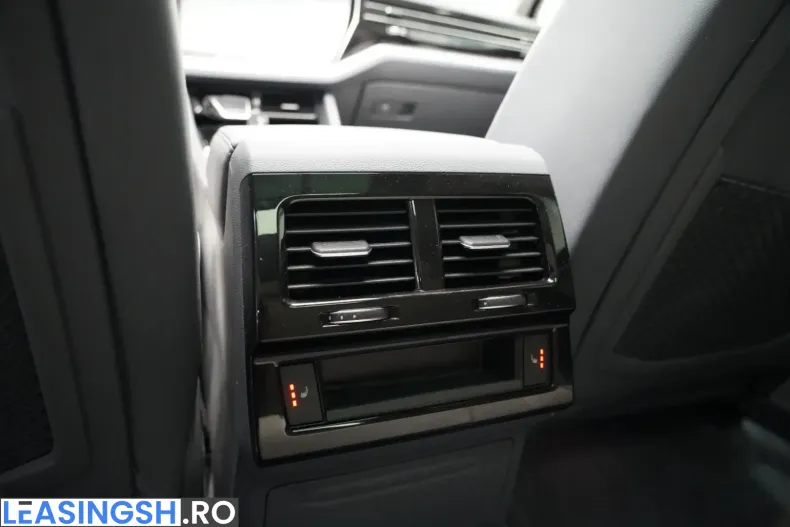 Volkswagen Touareg din 2023 cu 79.900 km - oferta VOL219197 - foto 23