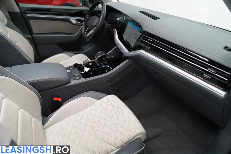 Volkswagen Touareg din 2023 cu 79.900 km - oferta VOL219197 - foto 38