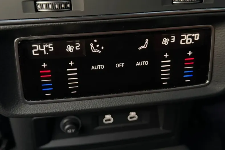 Audi RSQ8 din 2023 cu 76.542 km - oferta AUD219204 - foto 30