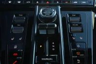 Aston Martin V8 Vantage din 2025 cu 6.850 km - oferta AST219209 - foto 16