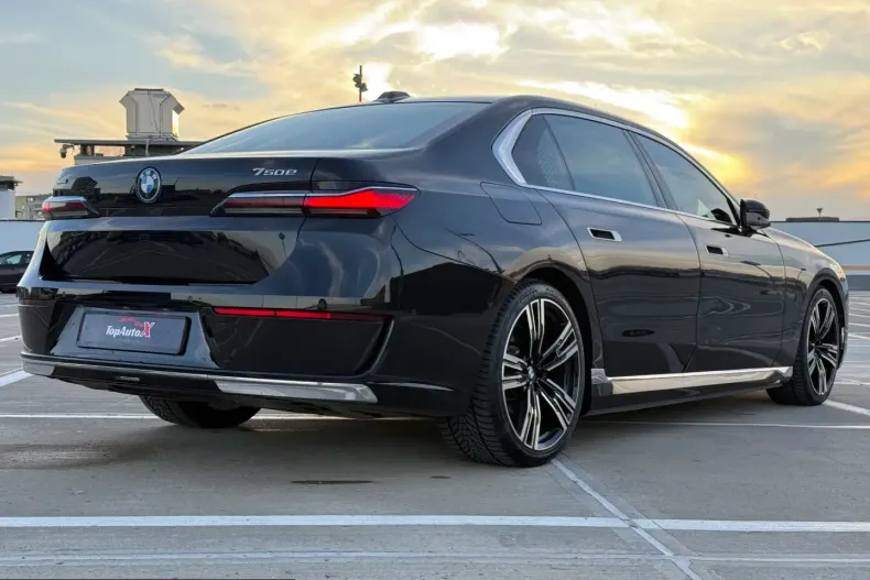 BMW 750 (Seria 7) din 2023 cu 53.145 km - oferta BMW219212 - foto 7