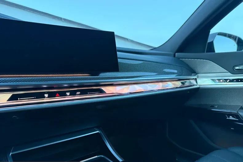 BMW 750 (Seria 7) din 2023 cu 53.145 km - oferta BMW219212 - foto 40