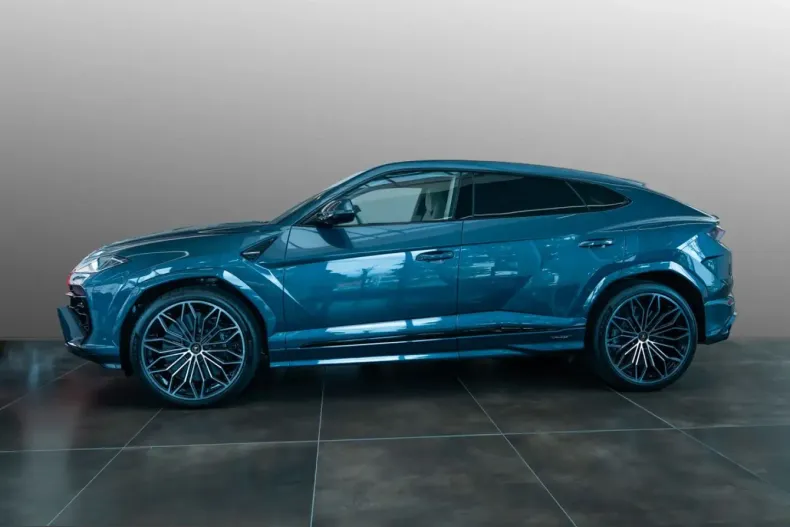Lamborghini Urus din 2025 cu 3.150 km - oferta LAM219221 - foto 2