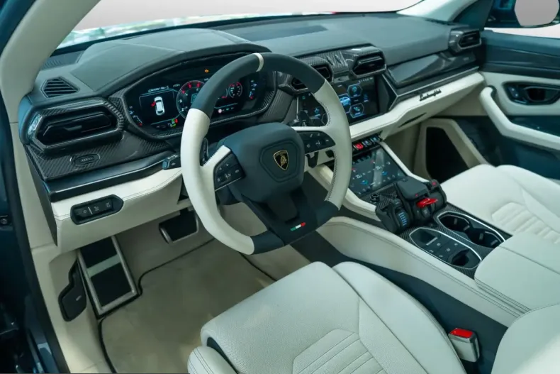 Lamborghini Urus din 2025 cu 3.150 km - oferta LAM219221 - foto 7