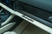 Lamborghini Urus din 2025 cu 3.150 km - oferta LAM219221 - foto 21