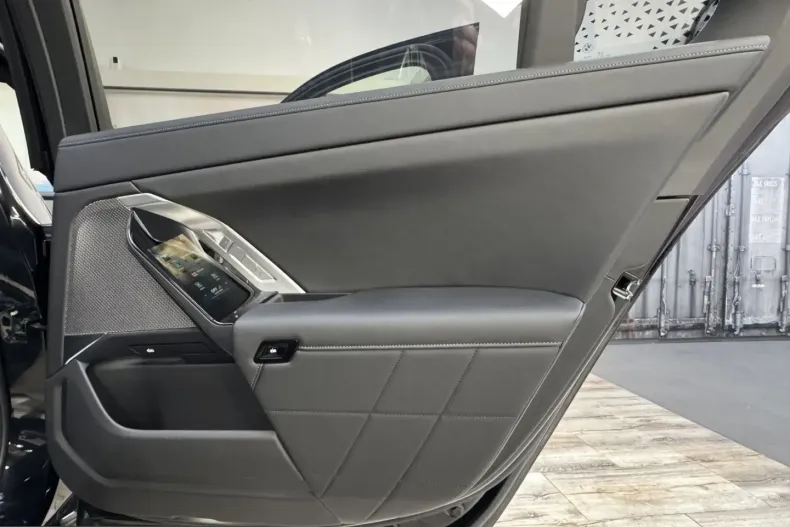 BMW 750 (Seria 7) din 2025 cu 17.700 km - oferta BMW219230 - foto 27