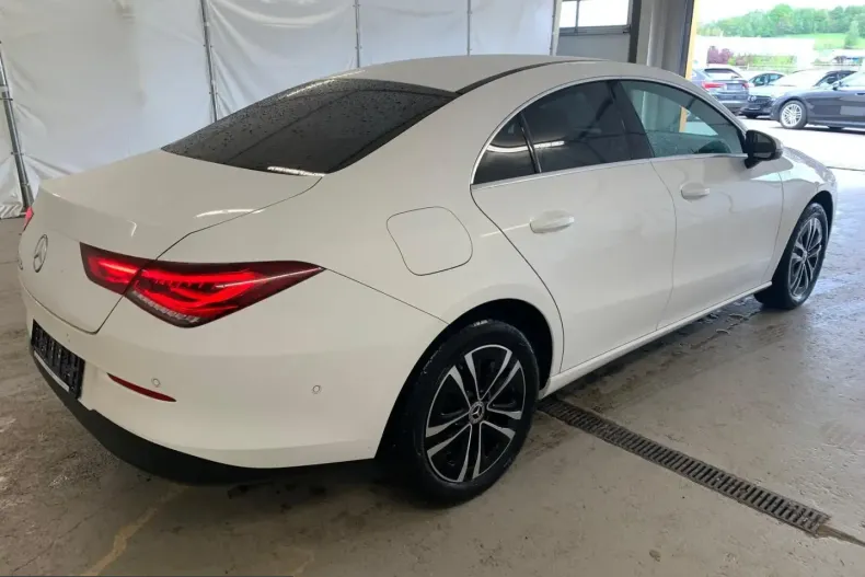 Mercedes-Benz CLA 250 (Clasa CLA) din 2023 cu 33.135 km - oferta MER219235 - foto 2