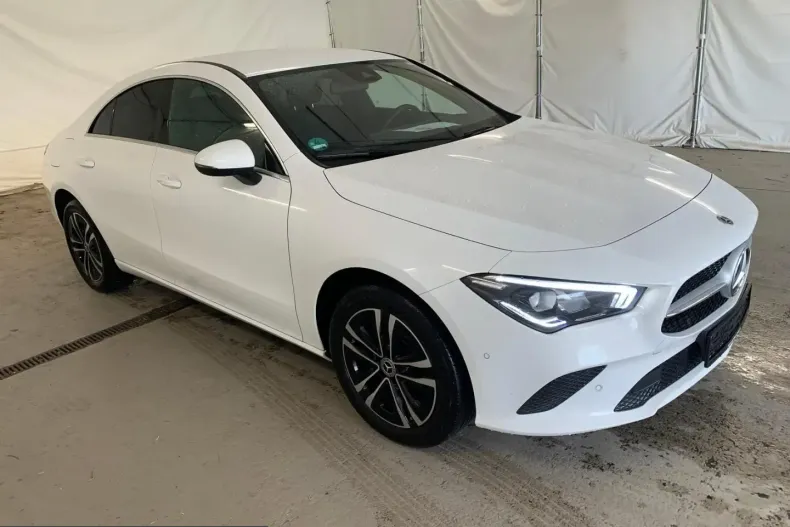 Mercedes-Benz CLA 250 (Clasa CLA) din 2023 cu 33.135 km - oferta MER219235 - foto 3