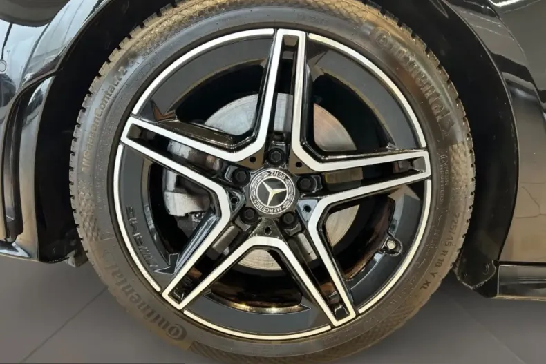 Mercedes-Benz CLA 220 (Clasa CLA) din 2022 cu 35.154 km - oferta MER219239 - foto 4