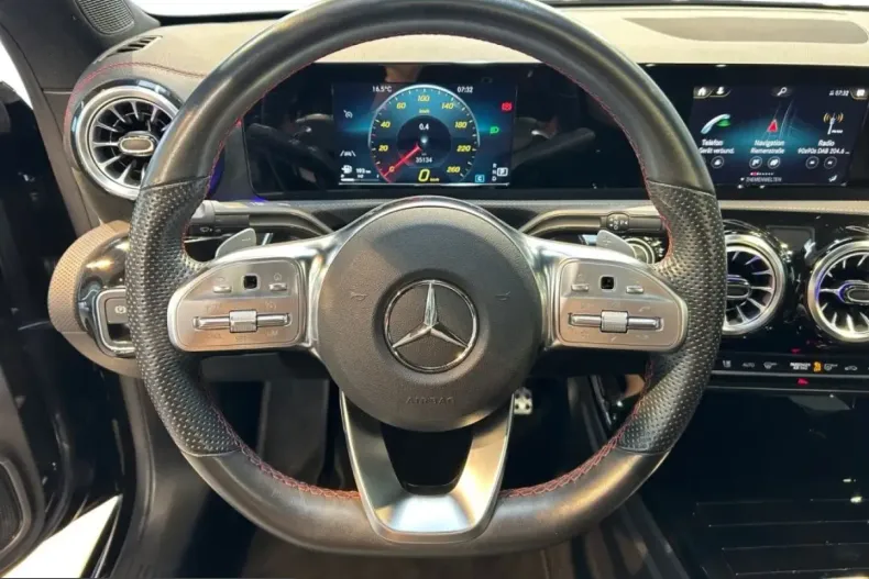 Mercedes-Benz CLA 220 (Clasa CLA) din 2022 cu 35.154 km - oferta MER219239 - foto 6