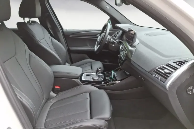 BMW X3 (Seria X) din 2023 cu 61.124 km - oferta BMW219241 - foto 8