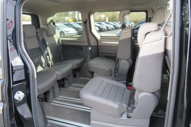 Volkswagen T7 Multivan din 2023 cu 56.690 km - oferta VOL219246 - foto 10