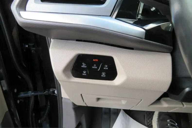 Volkswagen T7 Multivan din 2023 cu 56.690 km - oferta VOL219246 - foto 17