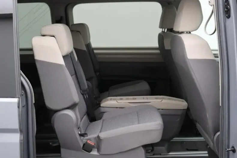 Volkswagen T7 Multivan din 2024 cu 27.701 km - oferta VOL219247 - foto 6