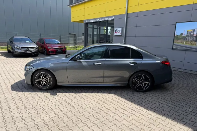 Mercedes-Benz C 220 (Clasa C) din 2023 cu 28.000 km - oferta MER219251 - foto 3