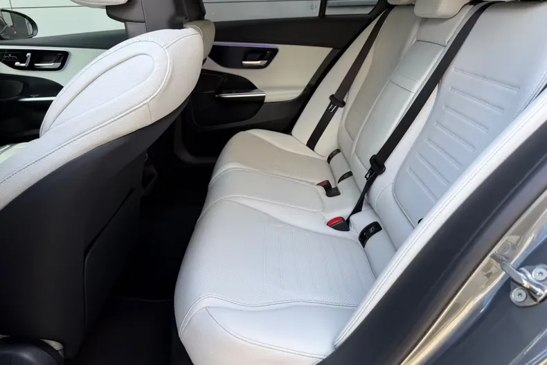Mercedes-Benz C 220 (Clasa C) din 2023 cu 28.000 km - oferta MER219251 - foto 18