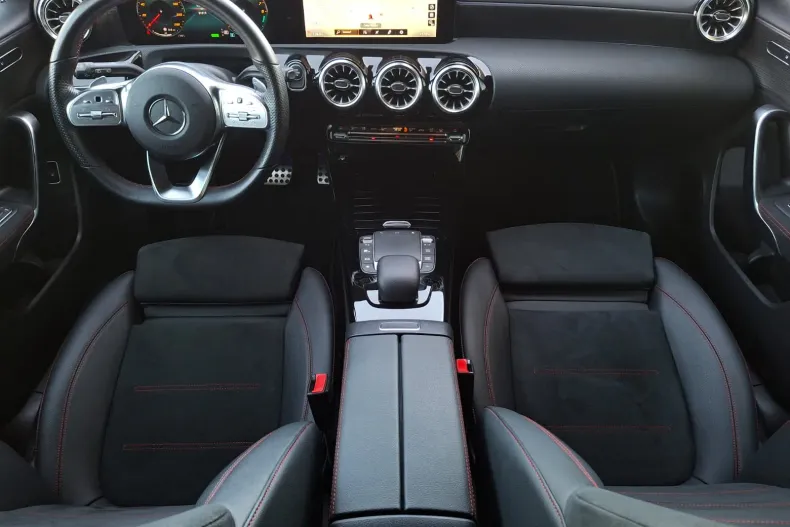 Mercedes-Benz A 250 (Clasa A) din 2021 cu 81.919 km - oferta MER219255 - foto 16