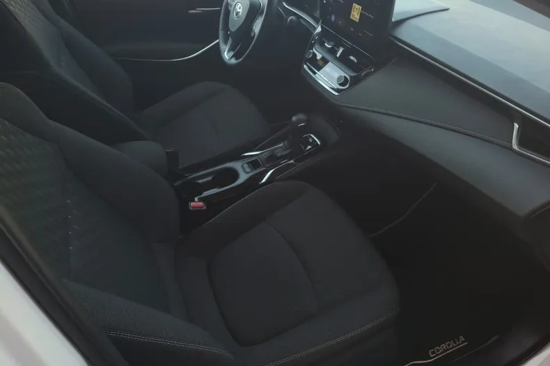 Toyota Corolla din 2025 cu 15.984 km - oferta TOY219257 - foto 11