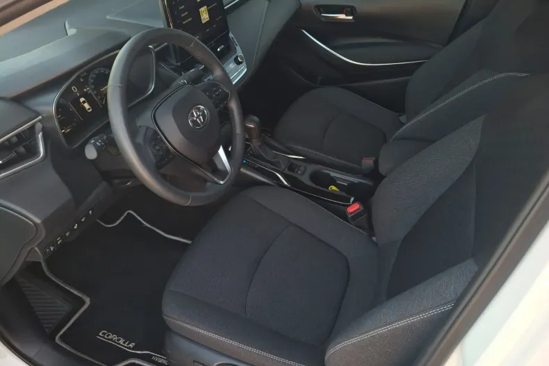 Toyota Corolla din 2025 cu 15.984 km - oferta TOY219257 - foto 13