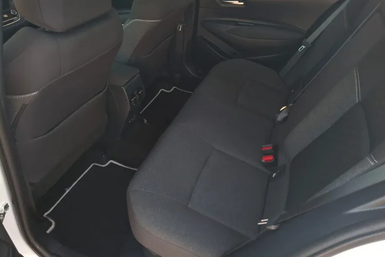 Toyota Corolla din 2025 cu 15.984 km - oferta TOY219257 - foto 15