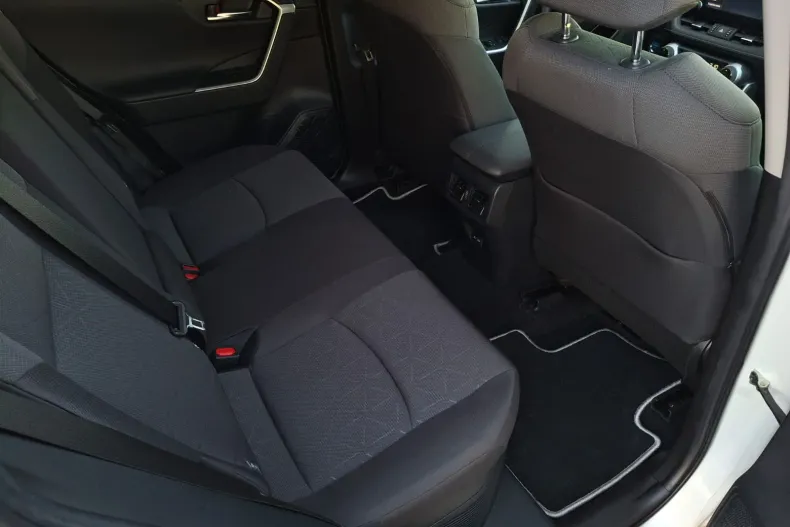 Toyota RAV4 din 2022 cu 96.680 km - oferta TOY219259 - foto 12