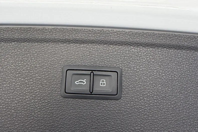 Audi Q5 din 2022 cu 79.707 km - oferta AUD219269 - foto 30