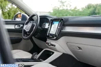 Volvo XC40 din 2021 cu 74.300 km - oferta VOL219282 - foto 23