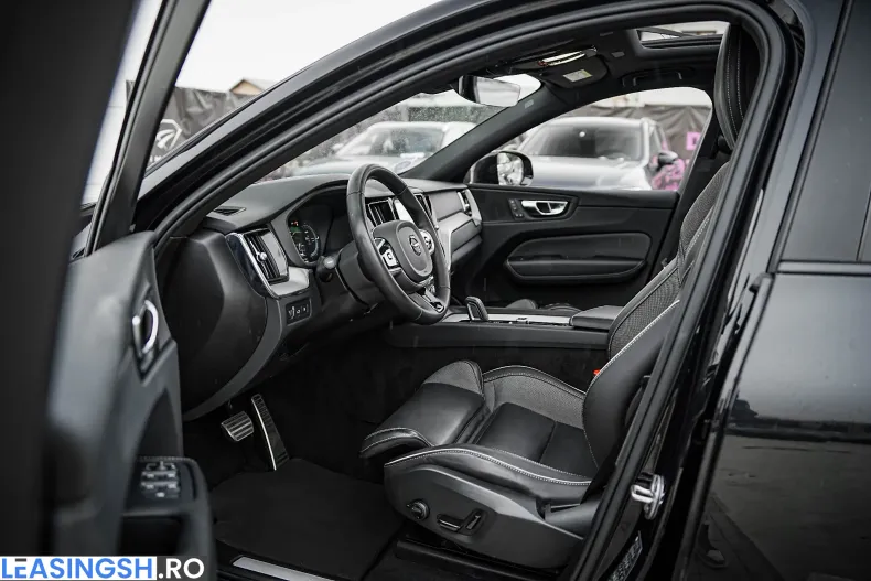 Volvo XC60 din 2022 cu 148.200 km - oferta VOL219294 - foto 11