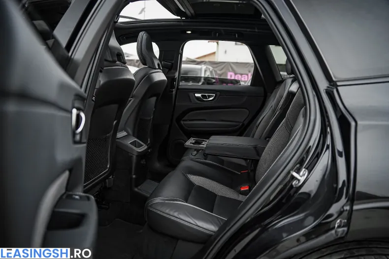 Volvo XC60 din 2022 cu 148.200 km - oferta VOL219294 - foto 13