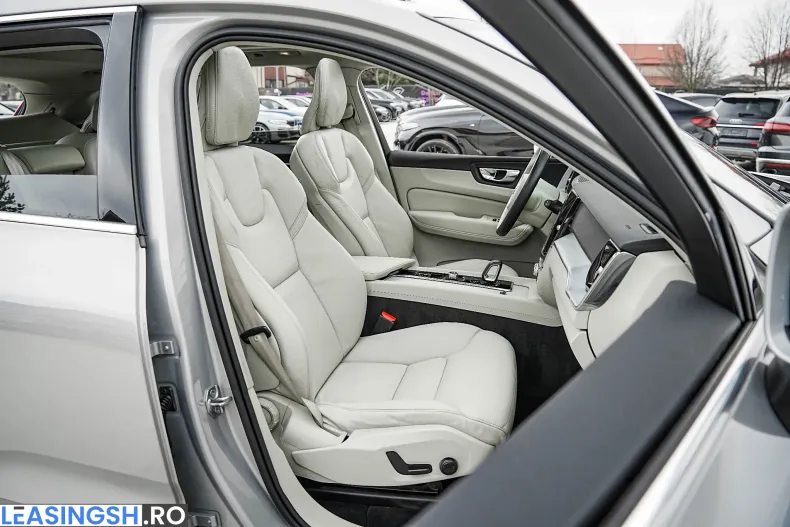 Volvo XC60 din 2021 cu 105.750 km - oferta VOL219295 - foto 20