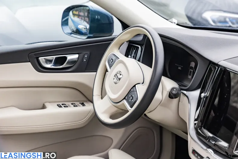 Volvo XC60 din 2022 cu 89.860 km - oferta VOL219296 - foto 16