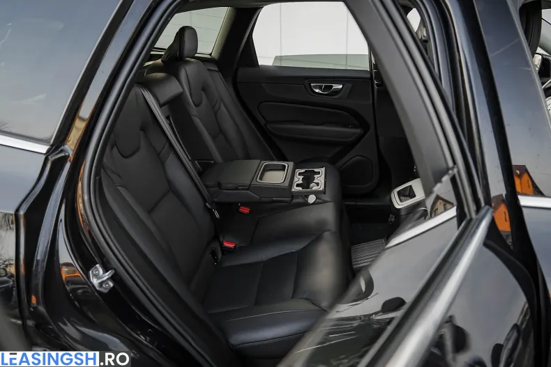 Volvo XC60 din 2022 cu 126.450 km - oferta VOL219299 - foto 16