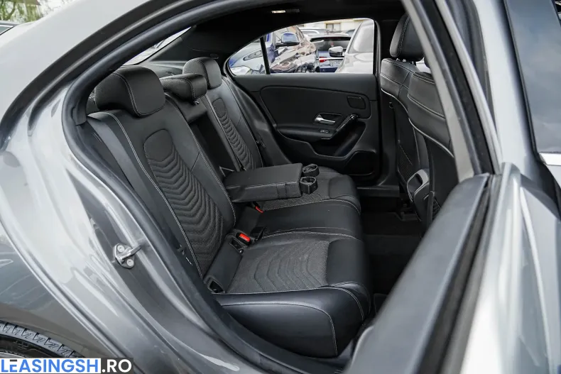 Mercedes-Benz A 180 (Clasa A) din 2020 cu 178.650 km - oferta MER219302 - foto 14