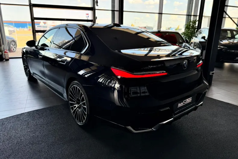 BMW 740d (Seria 7) din 2025 cu 27.480 km - oferta BMW219306 - foto 7