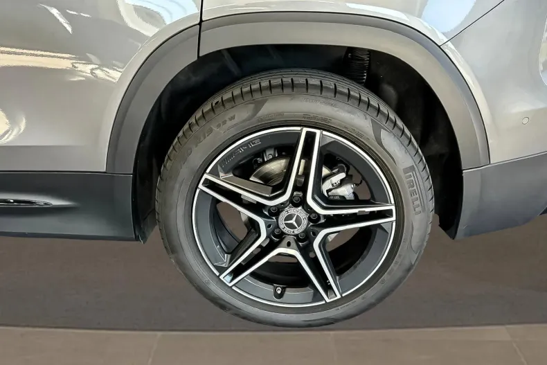 Mercedes-Benz GLB (Clasa GLB) din 2023 cu 8.500 km - oferta MER219309 - foto 22
