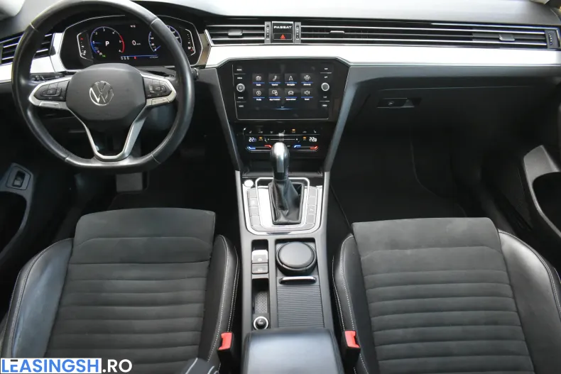 Volkswagen Passat din 2022 cu 127.555 km - oferta VOL219322 - foto 16