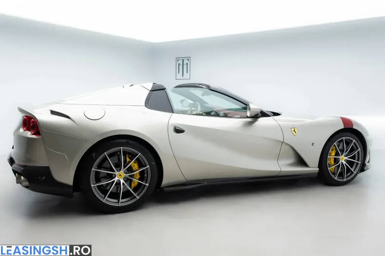 Ferrari 812 din 2021 cu 5.368 km - oferta FER219333 - foto 6