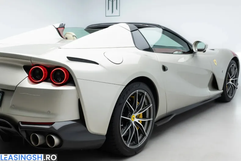 Ferrari 812 din 2021 cu 5.368 km - oferta FER219333 - foto 7