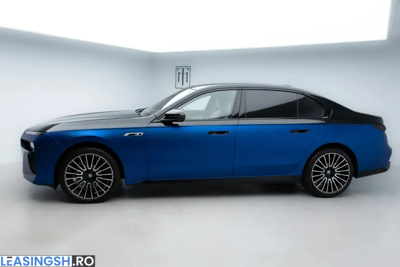 BMW 740d (Seria 7) din 2025 cu 19.000 km - oferta BMW219334 - foto 4