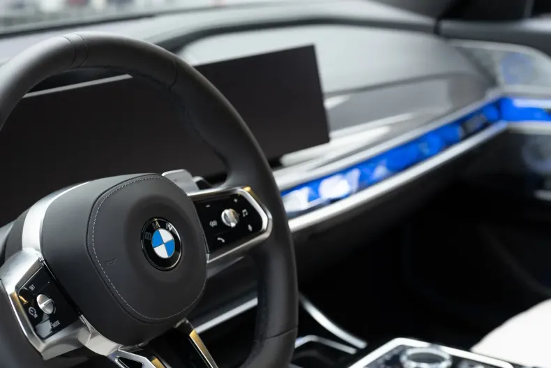 BMW 740d (Seria 7) din 2025 cu 19.000 km - oferta BMW219334 - foto 14